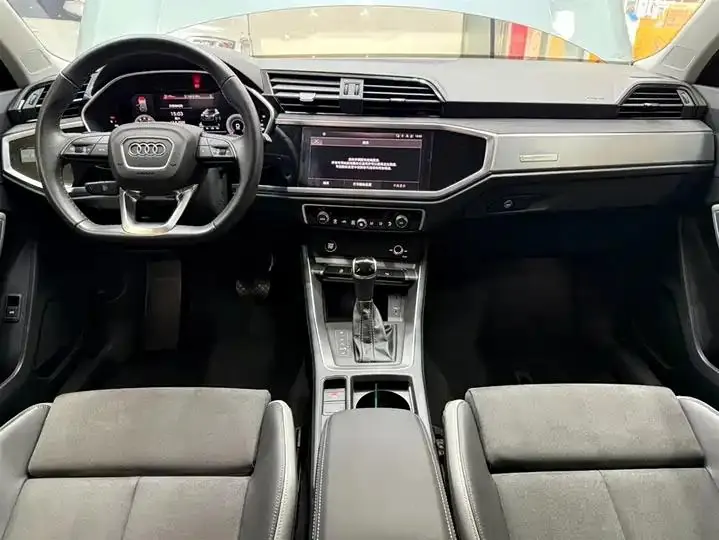 Audi Q3 2022 model 35 TFSI Fashion Dynamic Edition 20