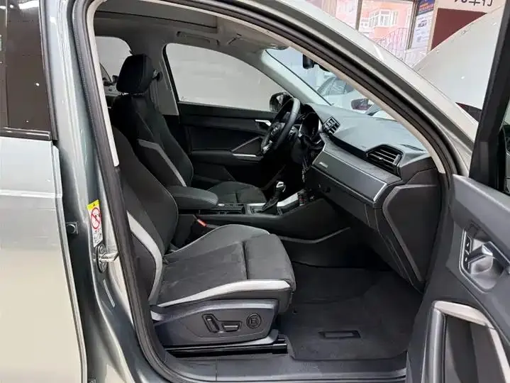 Audi Q3 2022 model 35 TFSI Fashion Dynamic Edition 21