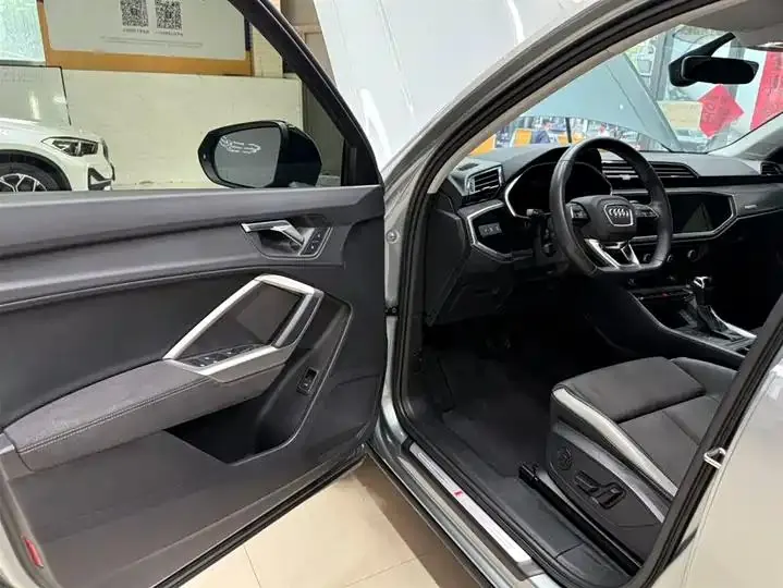 Audi Q3 2022 model 35 TFSI Fashion Dynamic Edition 8