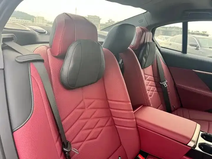 BMW 5 Series 2025 530Li Exclusive M Sports Suit 7