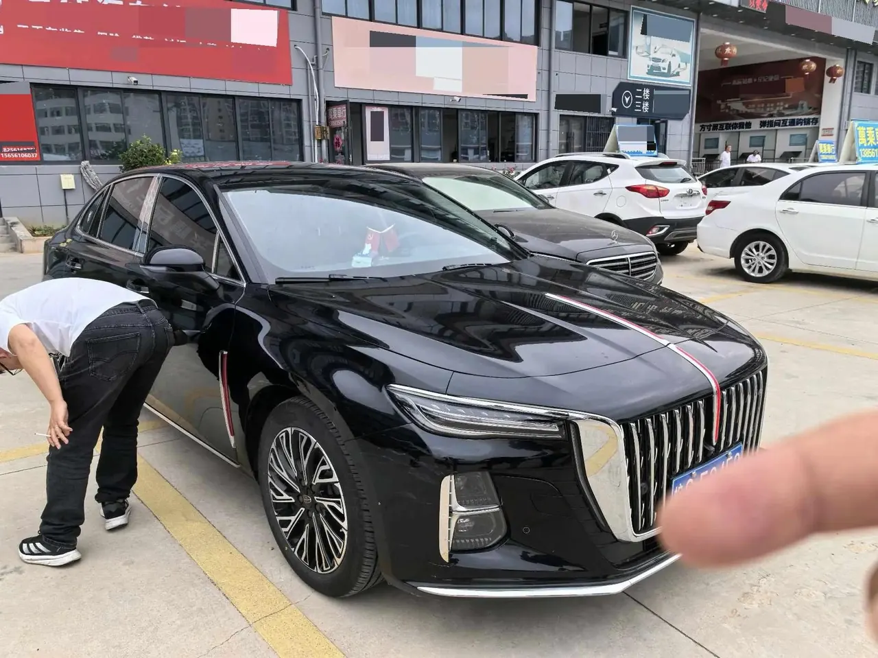 HongQi 2025 Model H5 2.0T Flag-Champ 500,000-Vehicle Commemorative Edition Automatic 2