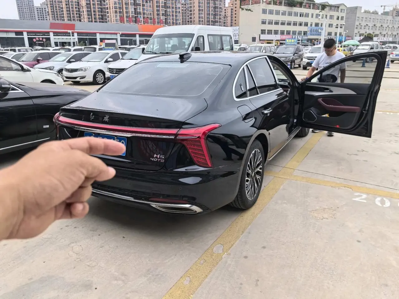 HongQi 2025 Model H5 2.0T Flag-Champ 500,000-Vehicle Commemorative Edition Automatic 6
