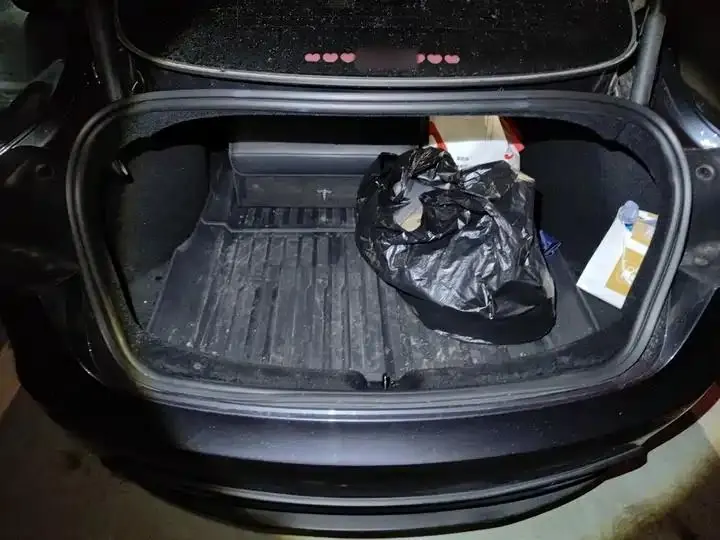 Model 3 2023 rear-wheel drive version 10