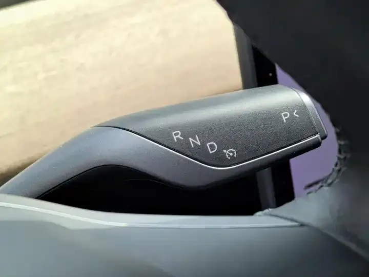 2020 Model 3 Standard Range Rear-Wheel Drive Upgrade Version 14