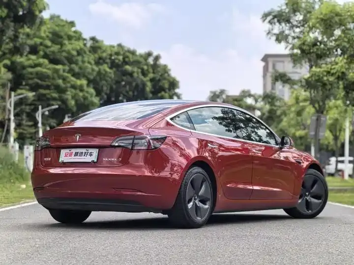2020 Model 3 Standard Range Rear-Wheel Drive Upgrade Version 3