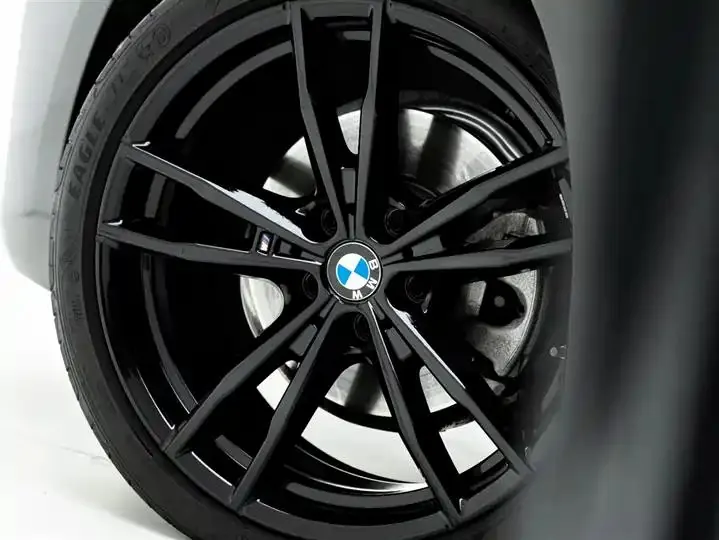 BMW 4 Series 2023 425i Convertible M Sports Suit 6