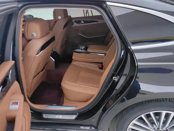 HongQi H9 2020 model 2.0T Intelligent Connected Flag Enjoyment Edition 11