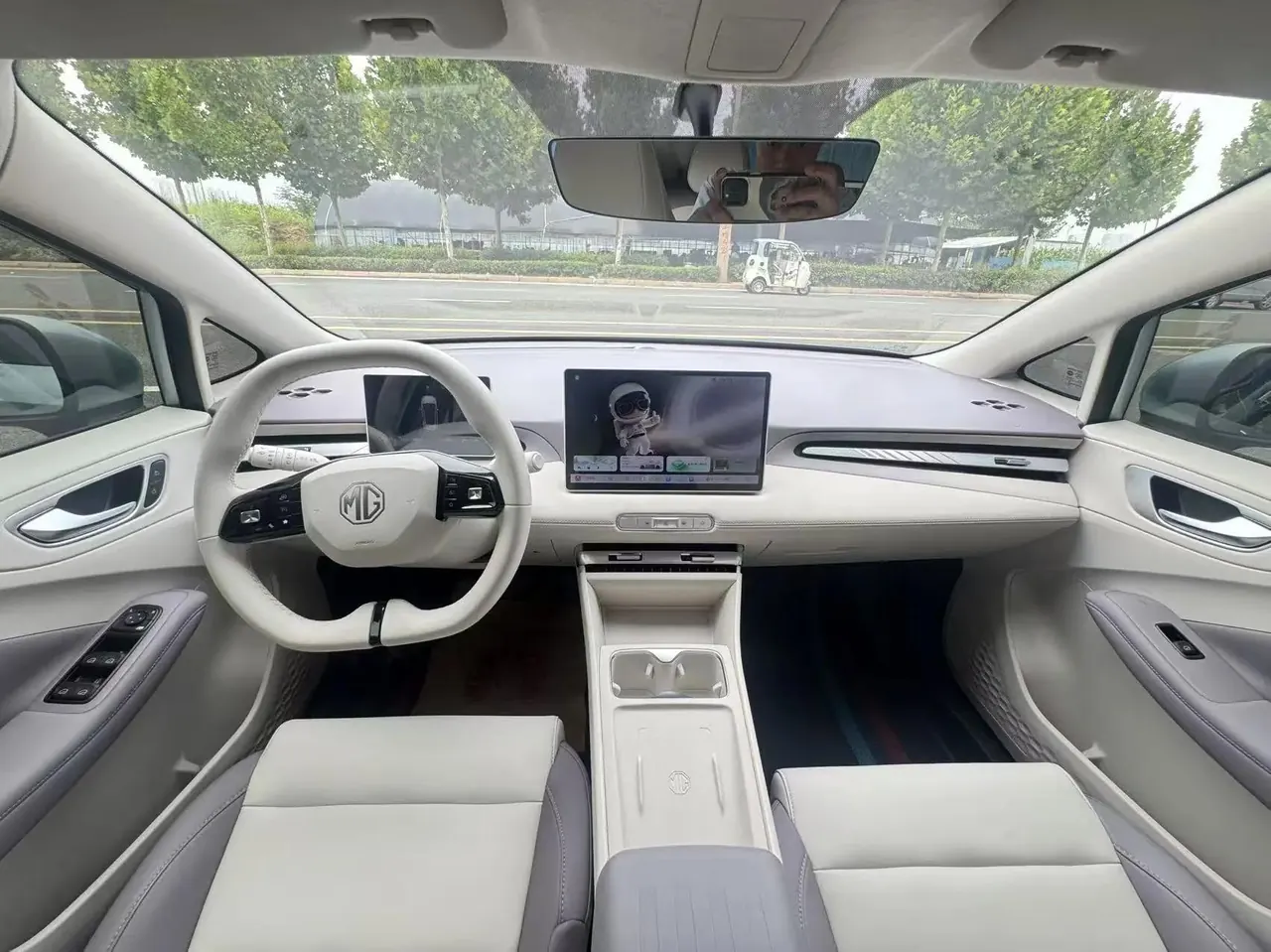 MG 2026 MG4 EV 437 leisurely version of automatic gear 5