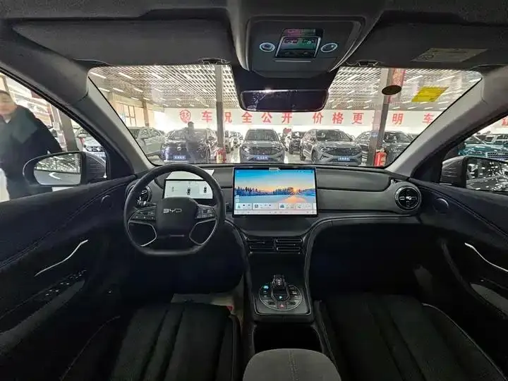Sea Lion 05 DM-i 2025 DM-i Smart Driving Edition 115KM Flagship 12