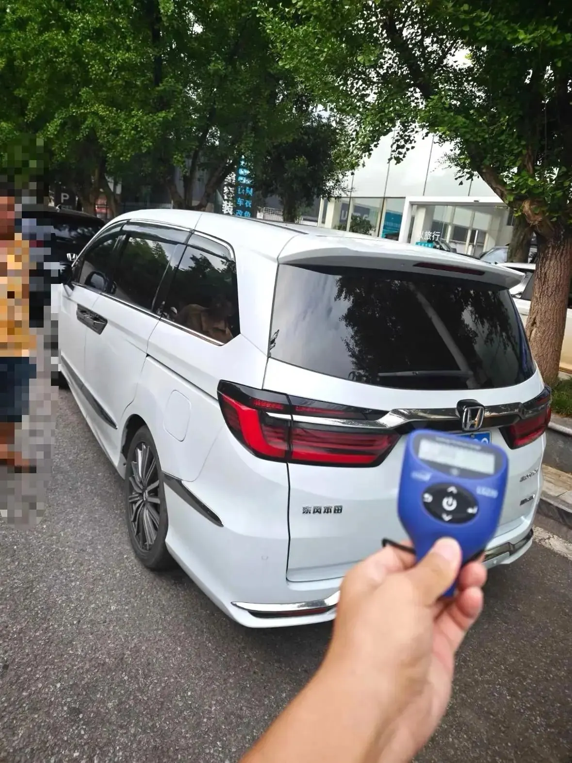 Elysion 2022 2.0L e:HEV Luxury Edition 6