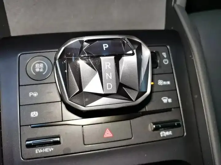Qin L 2025 DM-i smart driving version 120KM Exceed 14