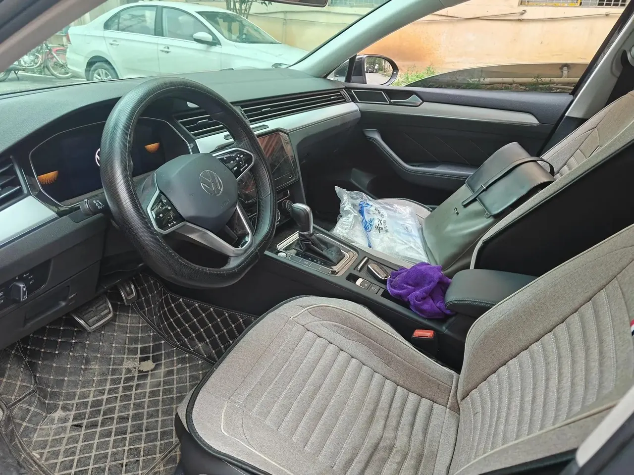 Magotan 2022 280TSI DSG Basic 4