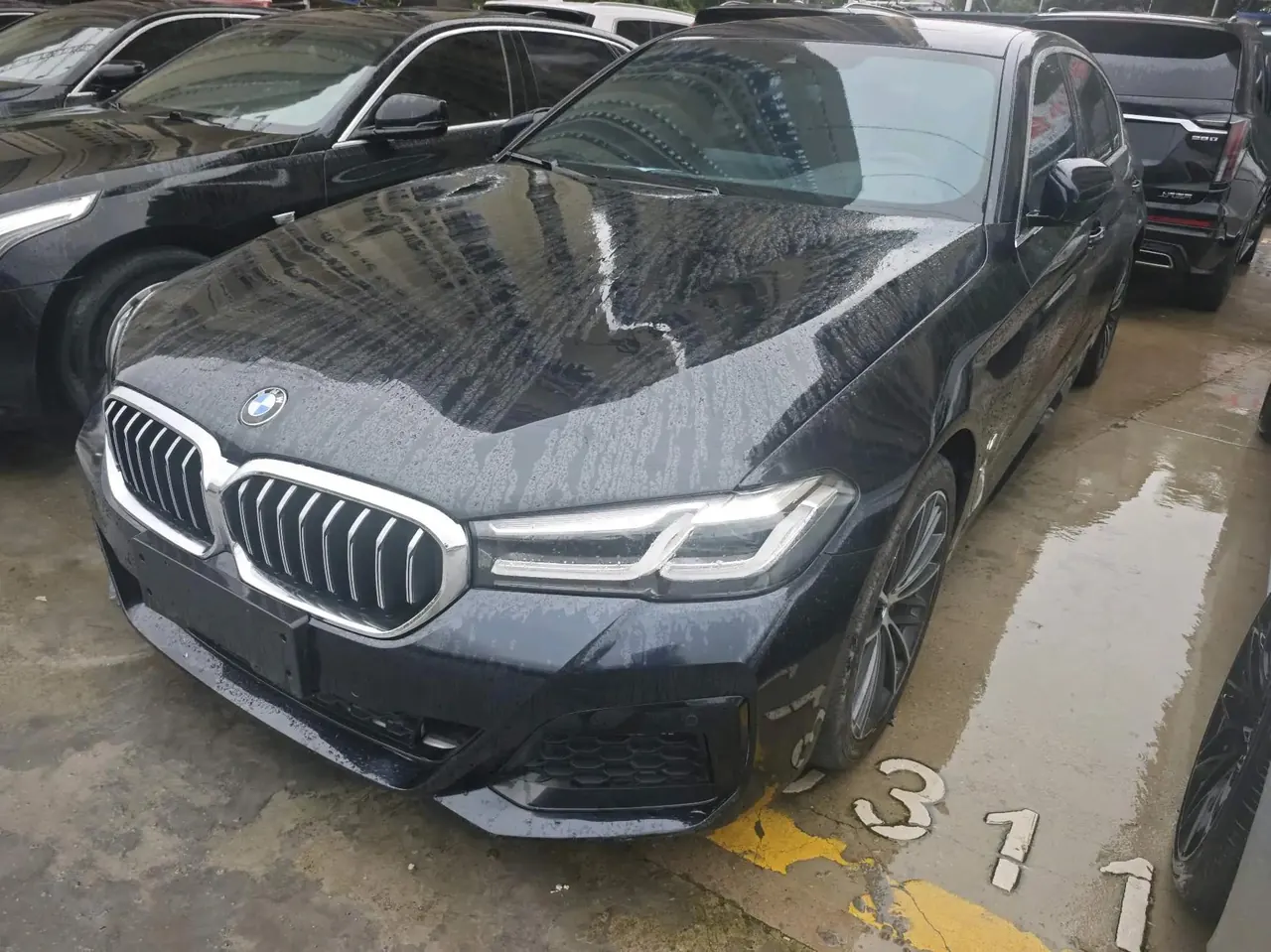 BMW 5 Series 2021 530Li Leading M Sports Suit - View 1