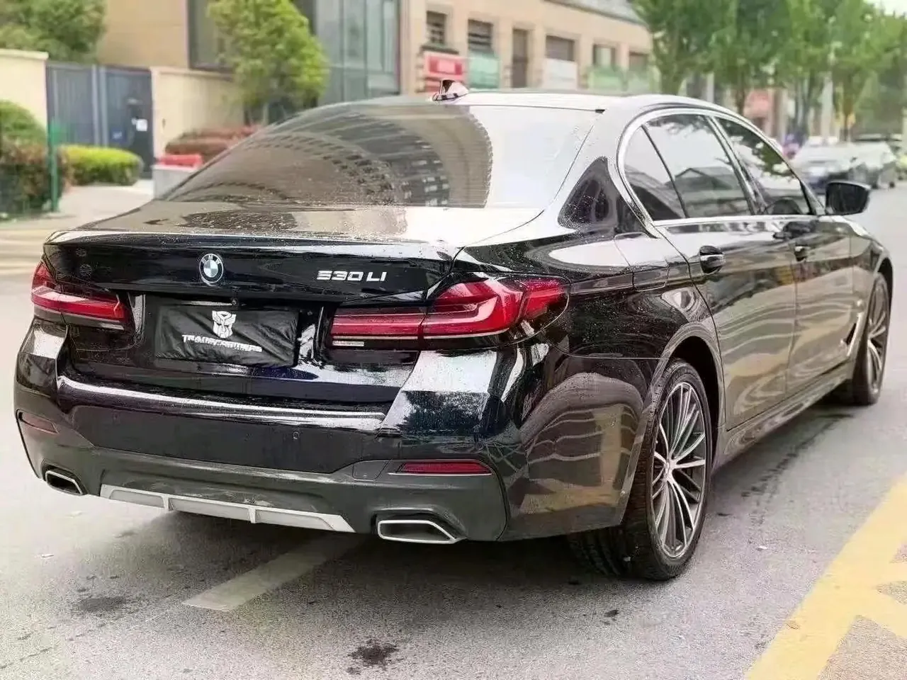 BMW 5 Series 2021 530Li Leading M Sports Suit 7