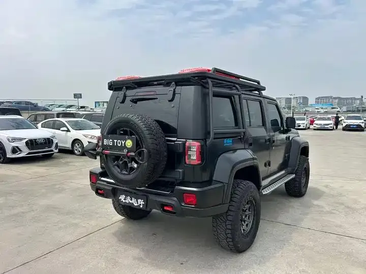 Beijing BJ40 2023 2.0D Automatic Four-wheel Drive Blade Hero Edition Chivalrous Type 8