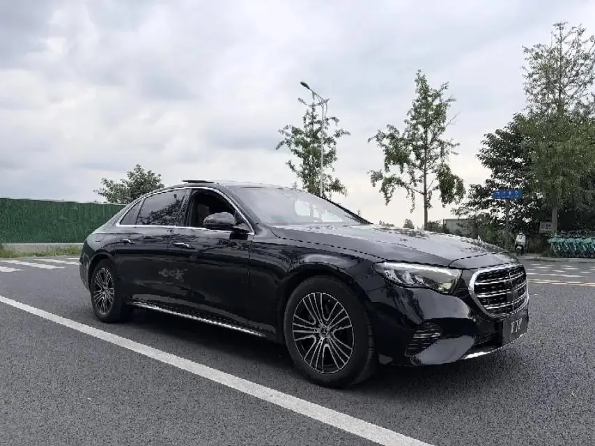 Mercedes Benz E Class 2024 E 260 L 4MATIC 48V 2.0T Automatic 2