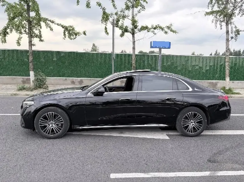 Mercedes Benz E Class 2024 E 260 L 4MATIC 48V 2.0T Automatic 4