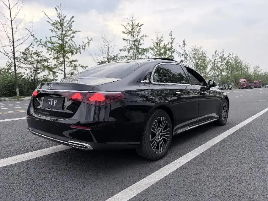 Mercedes Benz E Class 2024 E 260 L 4MATIC 48V 2.0T Automatic 6