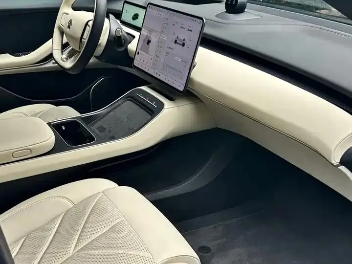 NIO ET5T 2025 75kWh Touring 13