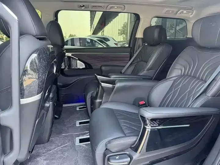GAC Trumpchi M8 2024 Master Series 400T Supreme Edition 3