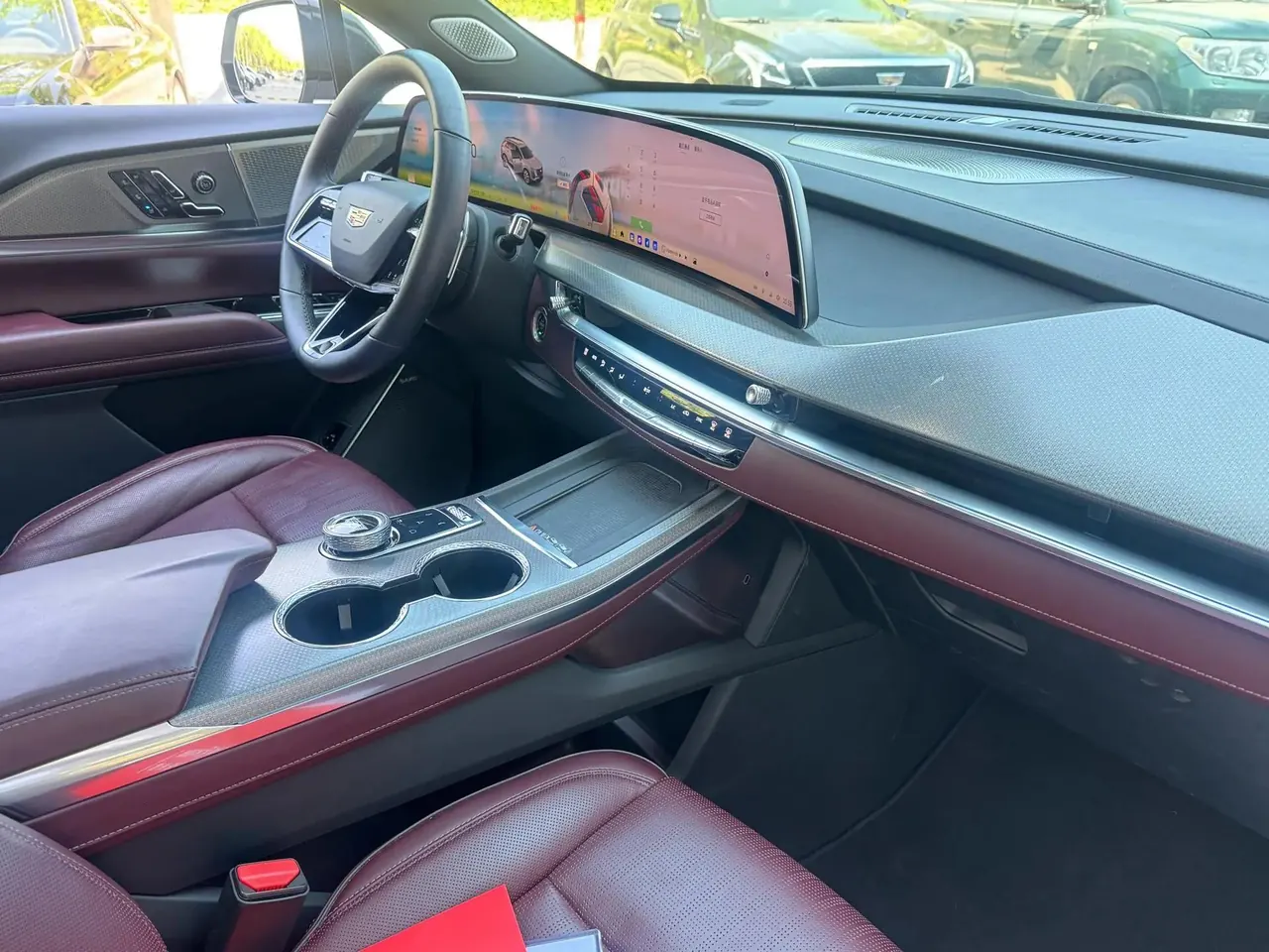 Cadillac 2025 XT5 48V 2.0T Platinum Automatic Gear 10
