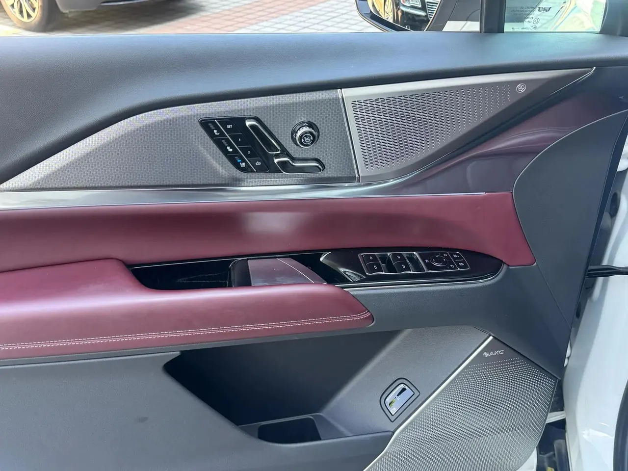 Cadillac 2025 XT5 48V 2.0T Platinum Automatic Gear 15