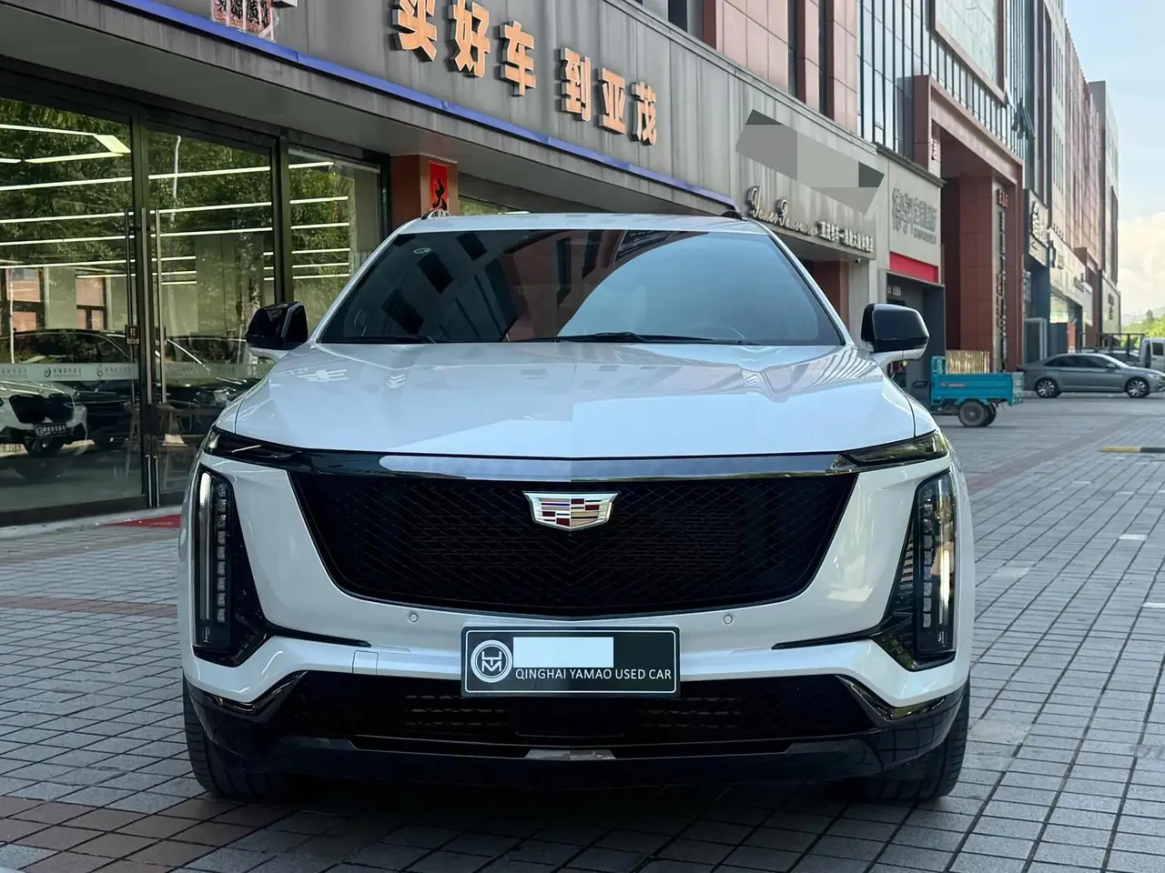 Cadillac 2025 XT5 48V 2.0T Platinum Automatic Gear 2