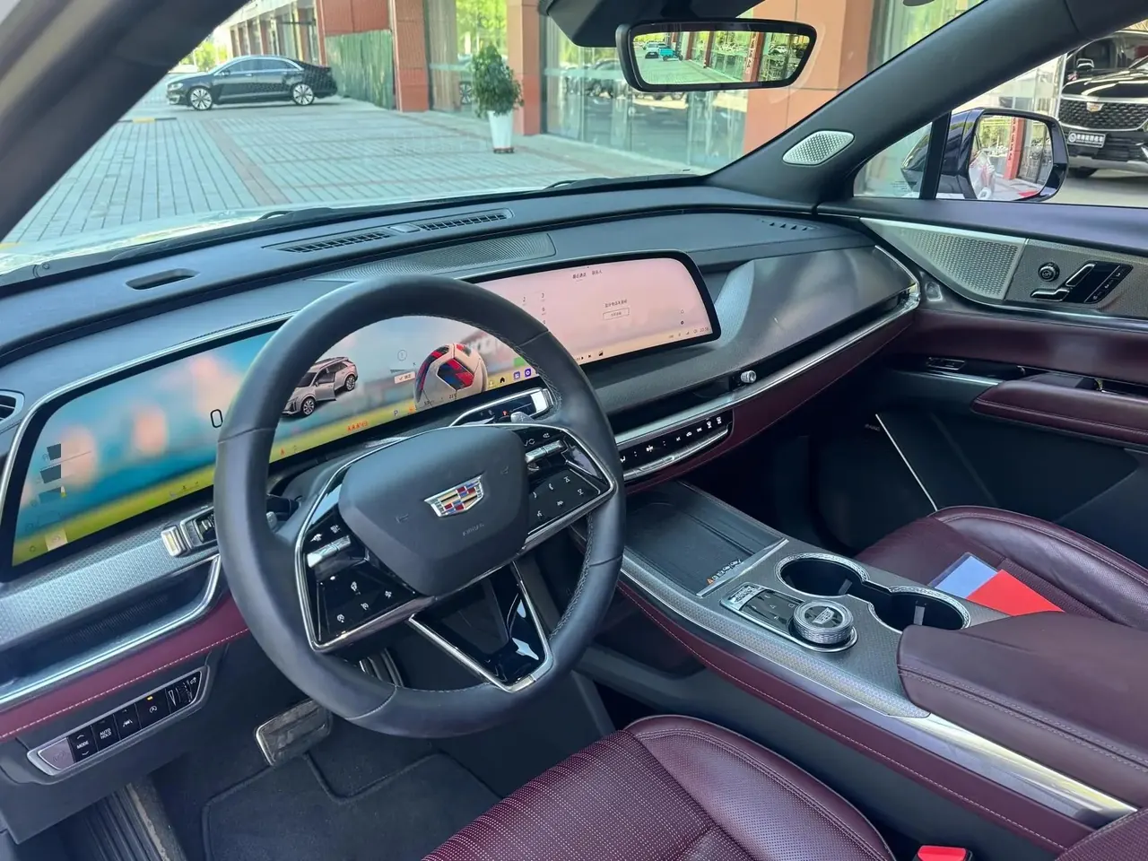 Cadillac 2025 XT5 48V 2.0T Platinum Automatic Gear 4