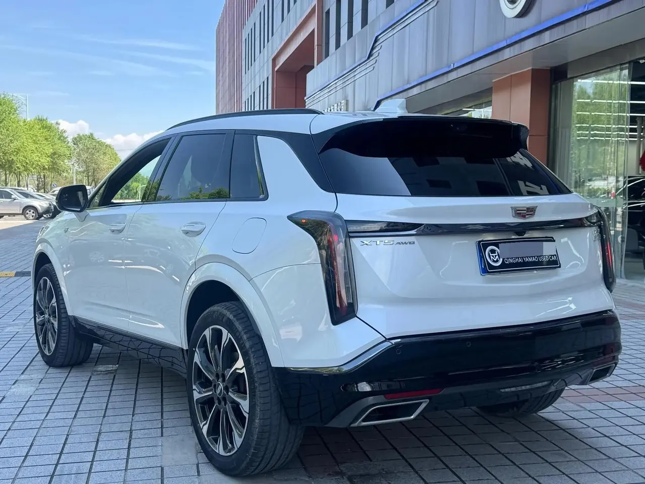 Cadillac 2025 XT5 48V 2.0T Platinum Automatic Gear 6