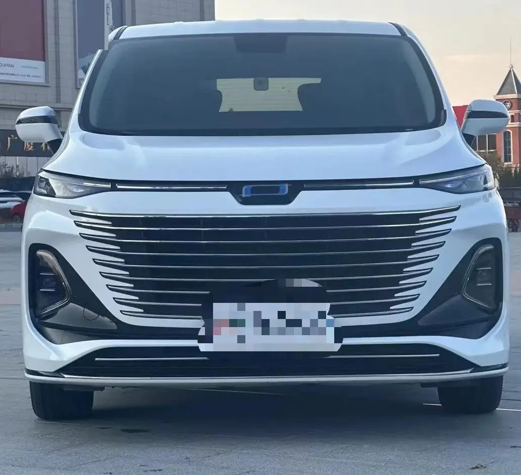 Bestune 2023 M9 48V 2.0T exclusive automatic gear 3