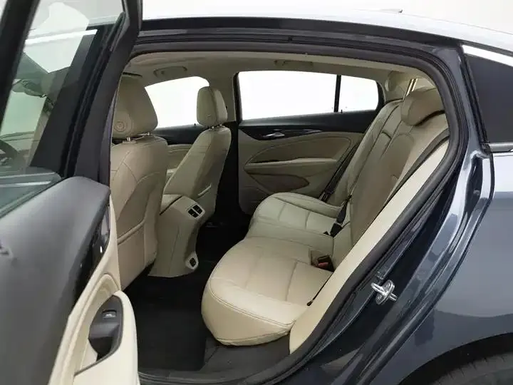 Regal 2020 552T Elite 15