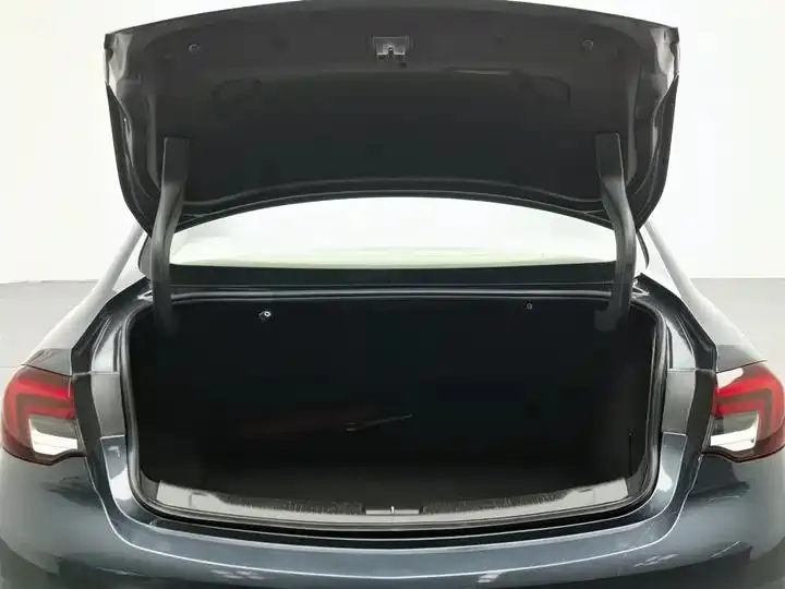 Regal 2020 552T Elite 16