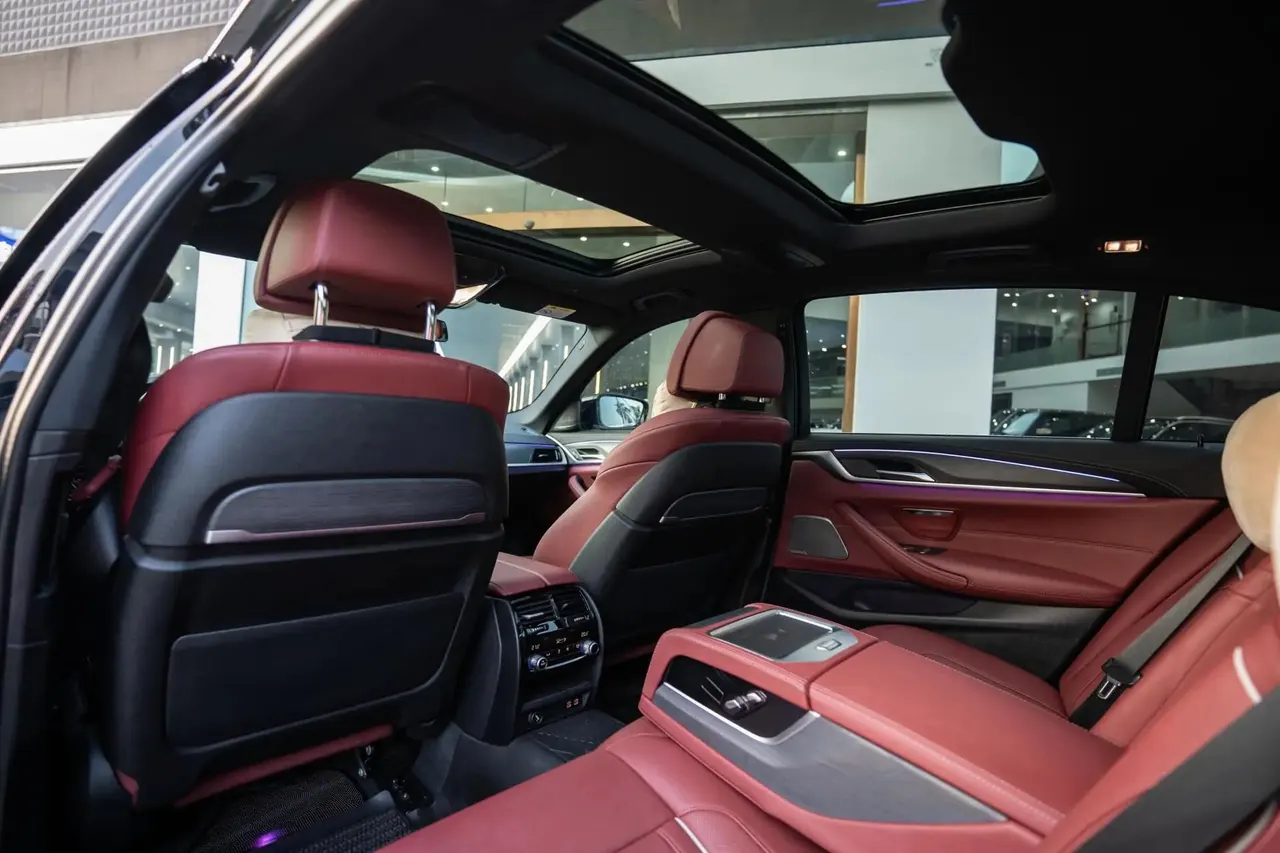 BMW 5 Series 2022 Modified 530Li Exclusive M Sports Suit 4