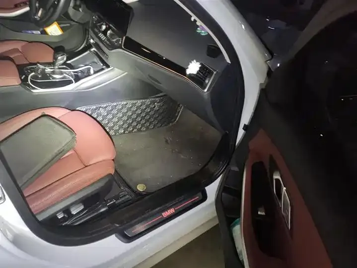 BMW 3 Series 2021 Modified 320i Sports Suit 8