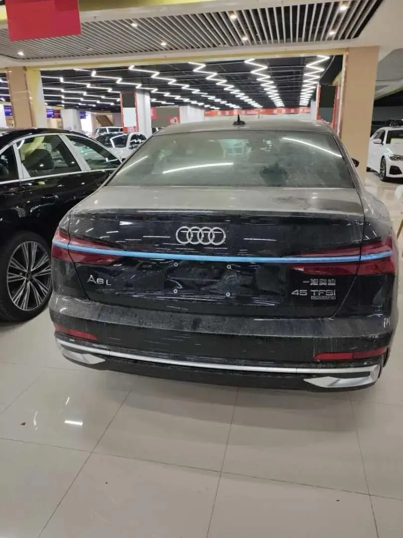Audi 2026 A6L 2.0TFSI 45TFSI Quattro Selected Dynamic Automatic 3