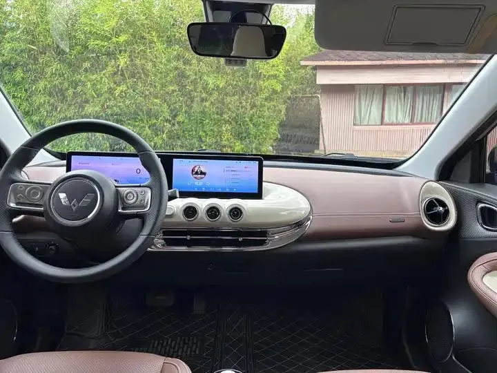 WuLing Plantronics 2024 410km LingBox Premium 10