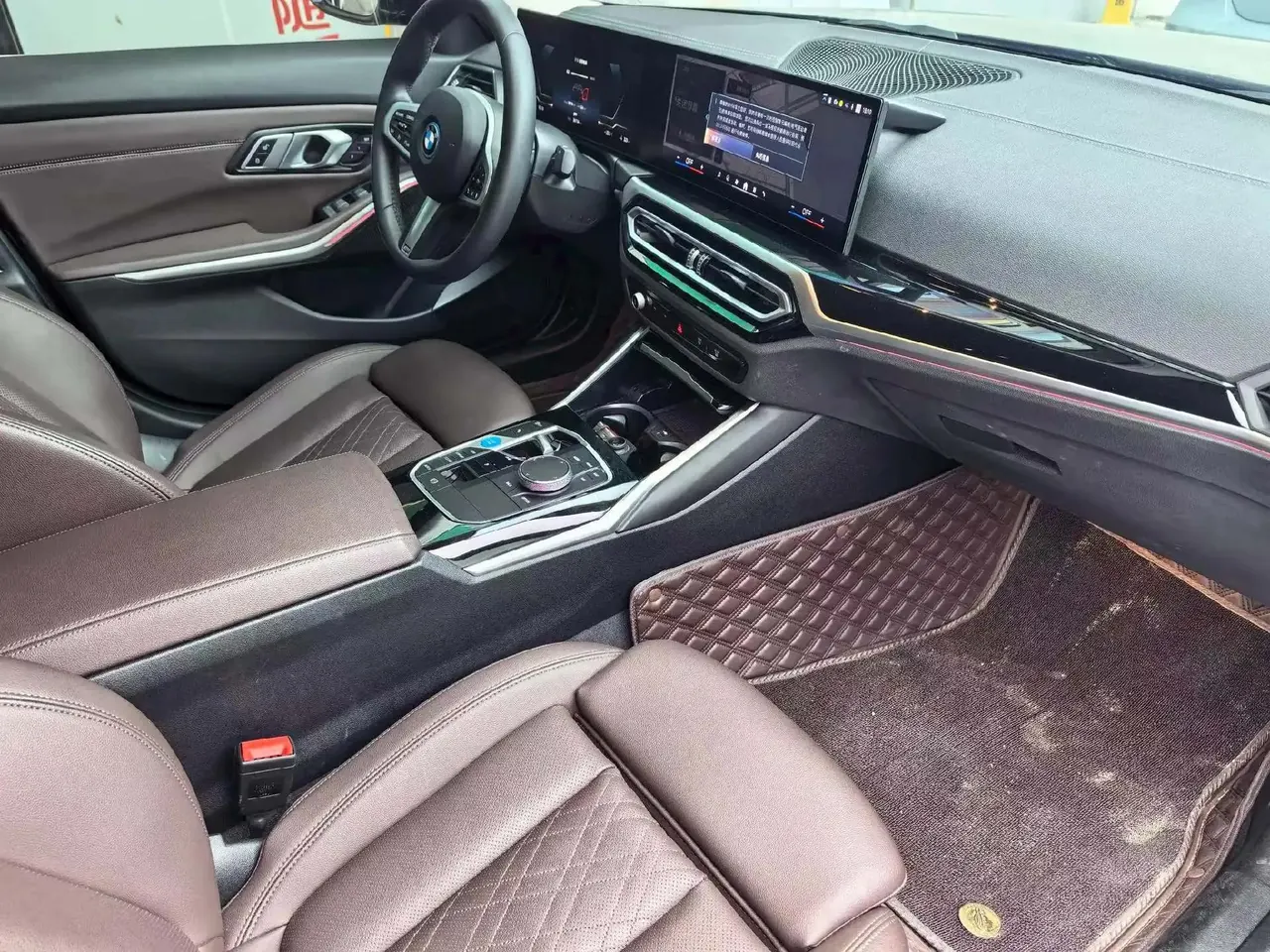 BMW 2024 i3 eDrive 35 L automatic gear 2