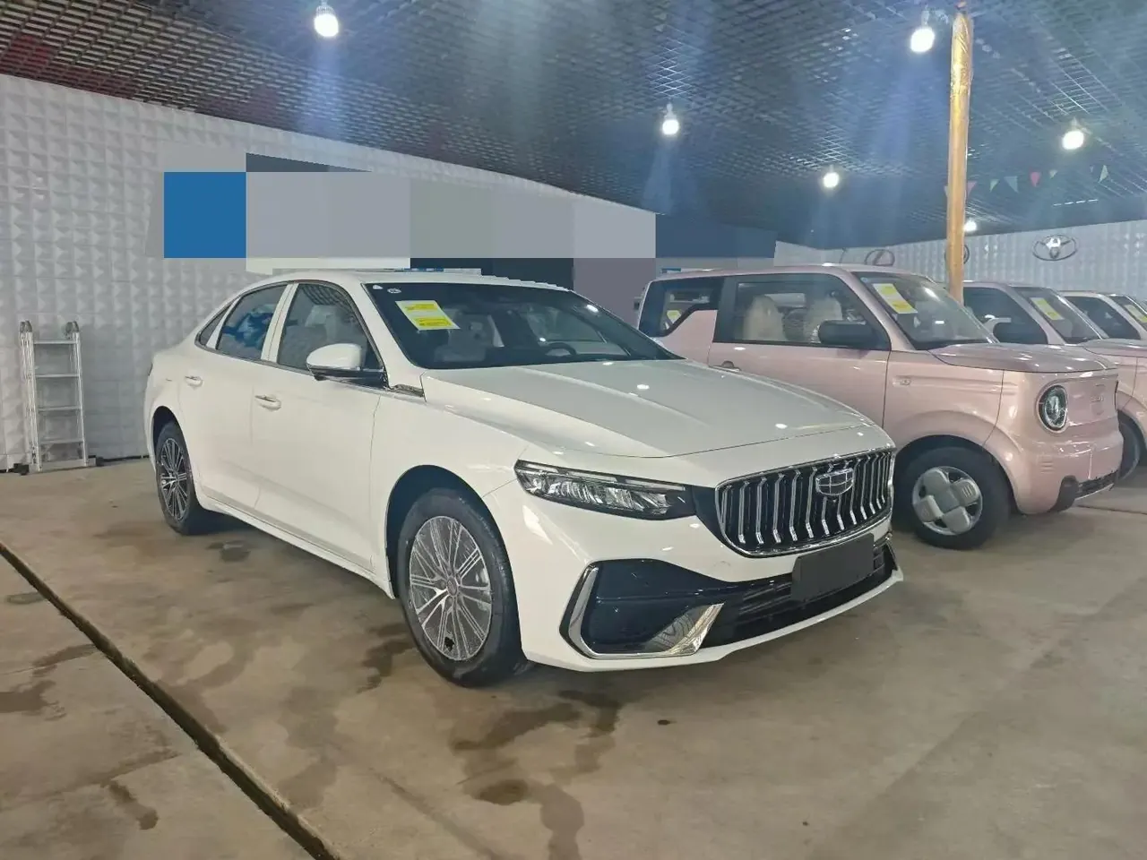 Geely Galaxy 2025 xingyao 6 EM-i 1.5 125km sailing version automatic gear 3