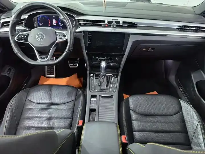 FAW-Volkswagen CC 2021 model 380TSI Striking Edition 7