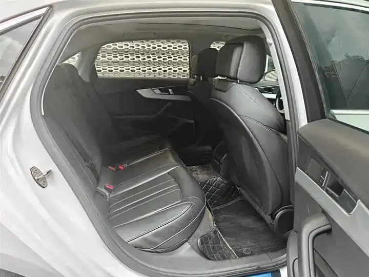Audi A4L 2024 40 TFSI Fashion Dynamic 11