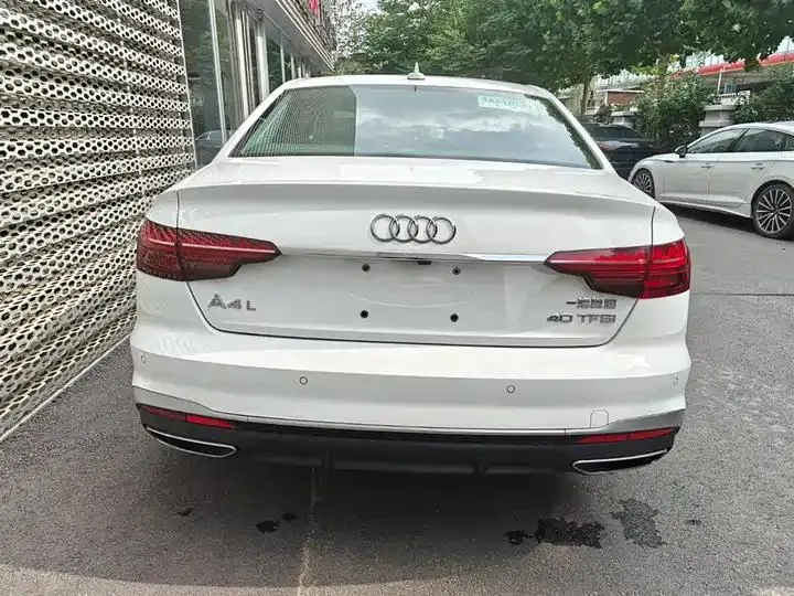 Audi A4L 2024 40 TFSI Fashion Dynamic 12