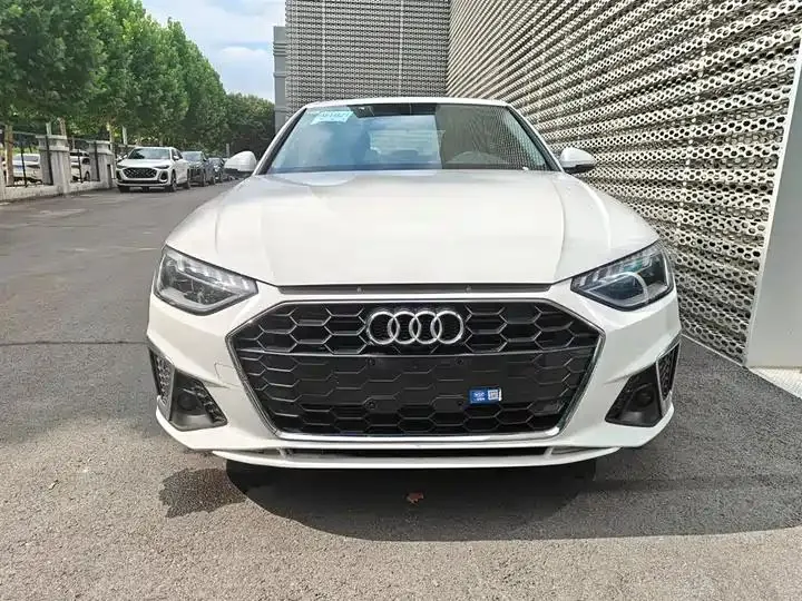 Audi A4L 2024 40 TFSI Fashion Dynamic 2