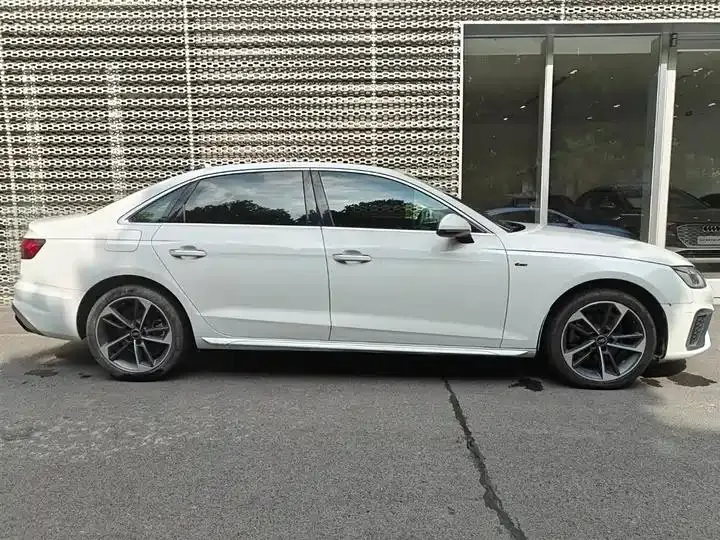 Audi A4L 2024 40 TFSI Fashion Dynamic 3