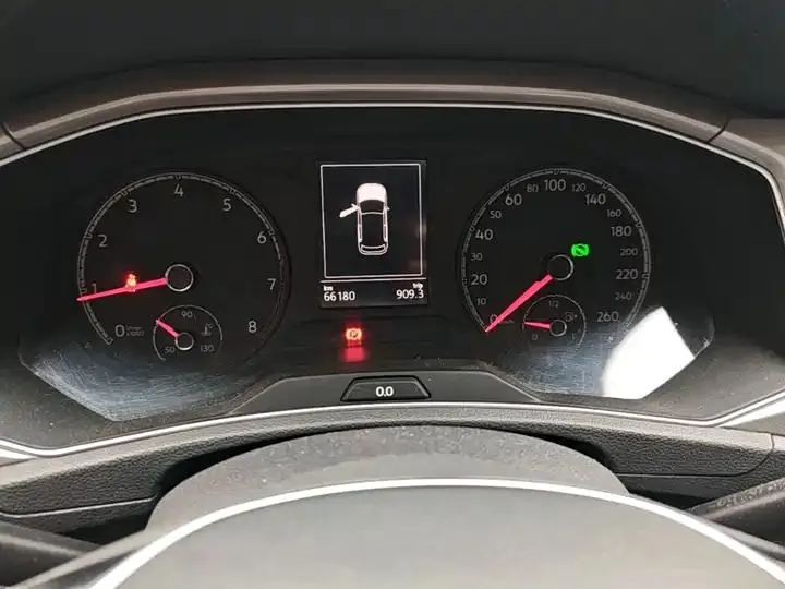 T-ROC Tange 2020 280TSI DSG Two-Drive Elite Model 12