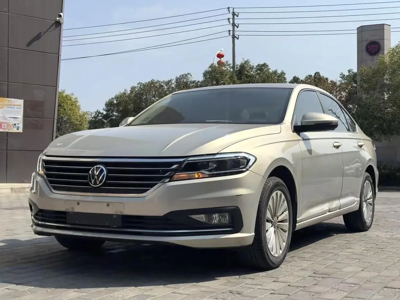 Langyi 2021 1.5L Automatic Vision Edition - View 1