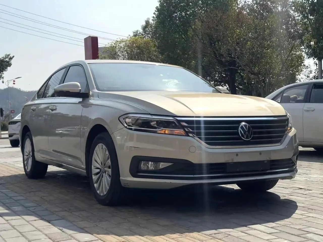 Langyi 2021 1.5L Automatic Vision Edition 3