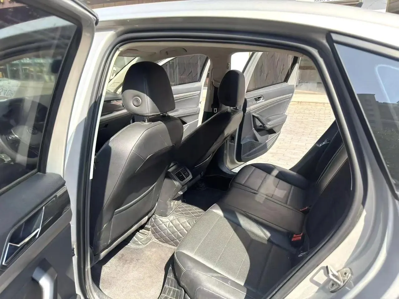 Langyi 2021 1.5L Automatic Vision Edition 8
