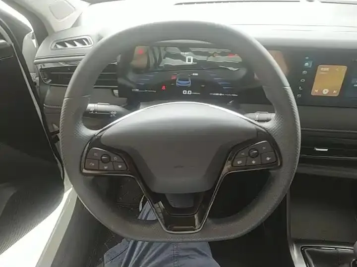 Roewe i5 2023 1.5L Manual Comfortable Edition 11