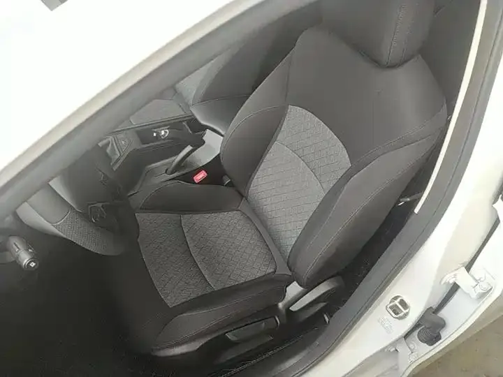 Roewe i5 2023 1.5L Manual Comfortable Edition 15