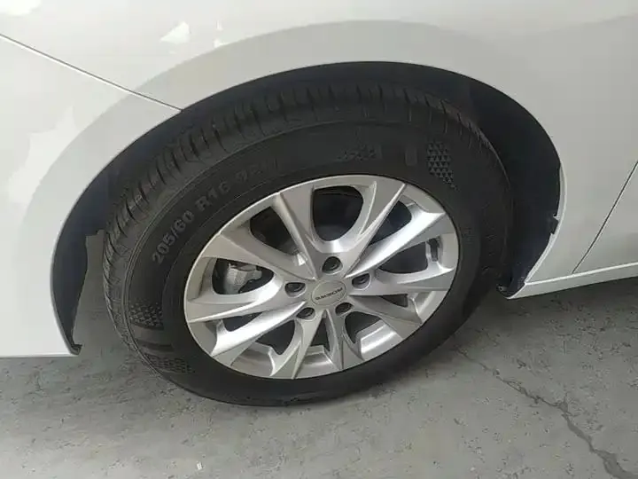 Roewe i5 2023 1.5L Manual Comfortable Edition 23